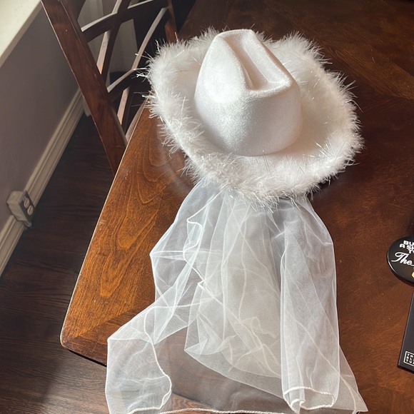 BRIDE HAT BUNDLE - Picture 5 of 7